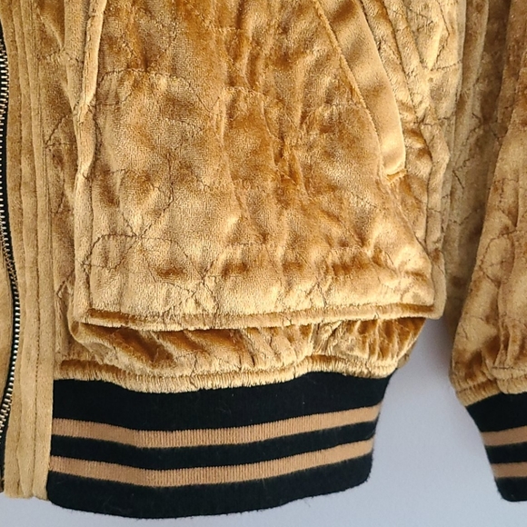 Jolt Gold Velour Embroidered Stars Jacket - Picture 7 of 10